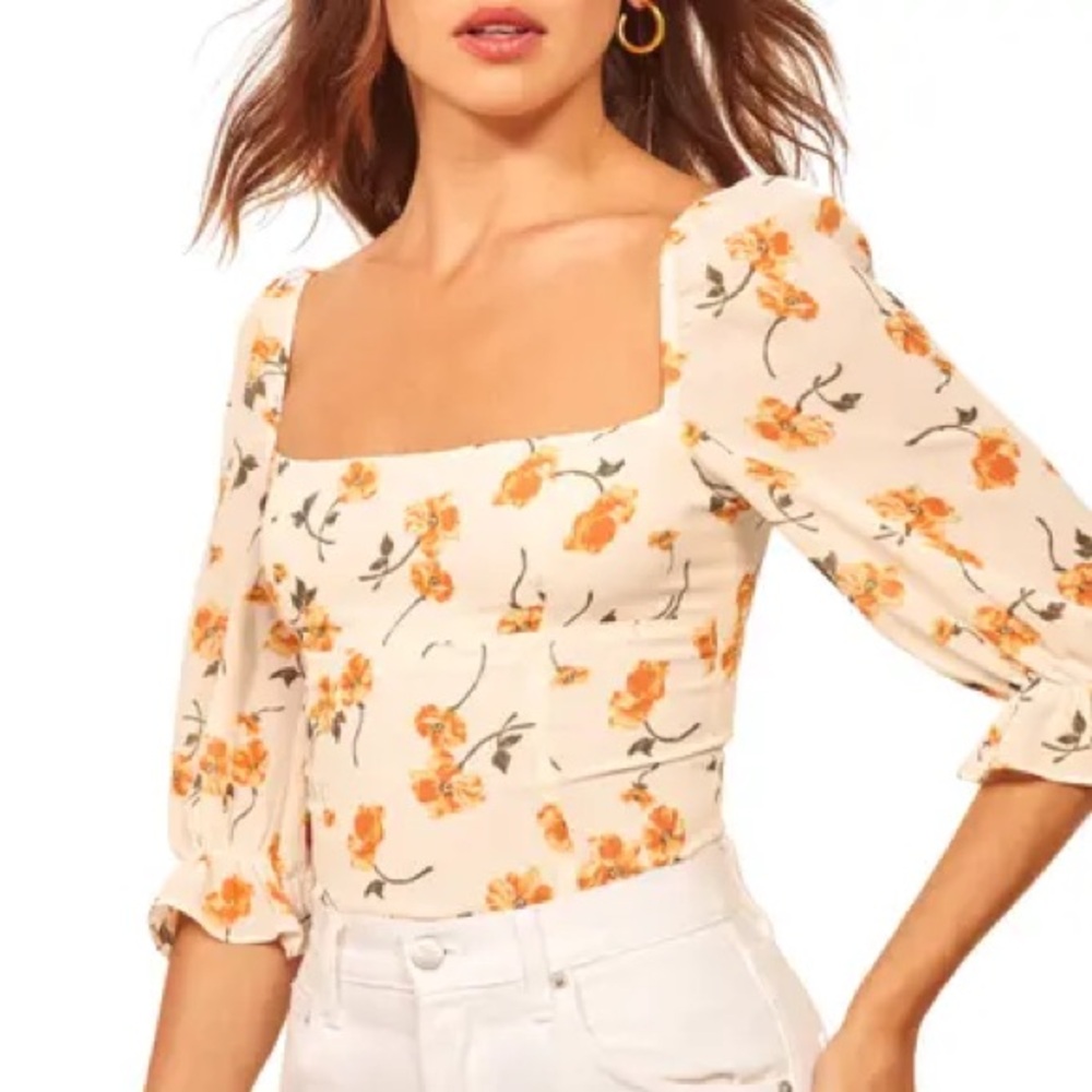 Reformation Georgia top in Gemma